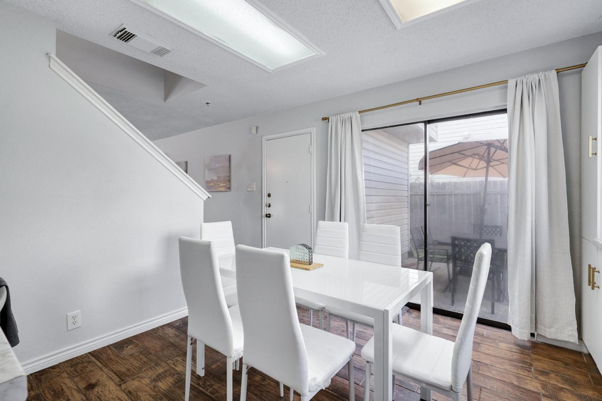 Mystique - A Birdy Vacation Holiday home